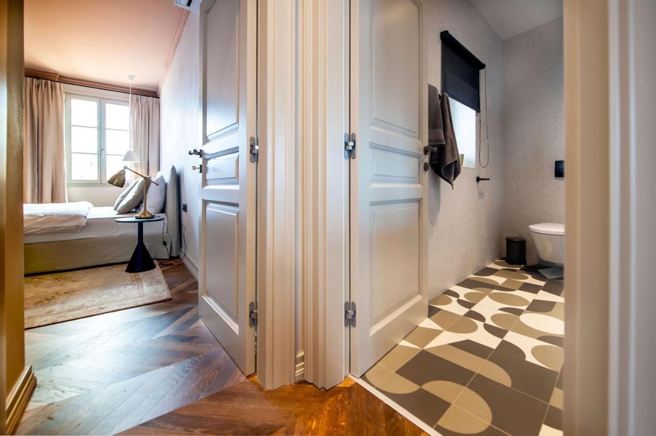 Campitelli Design Apartment Ровінь Екстер'єр фото