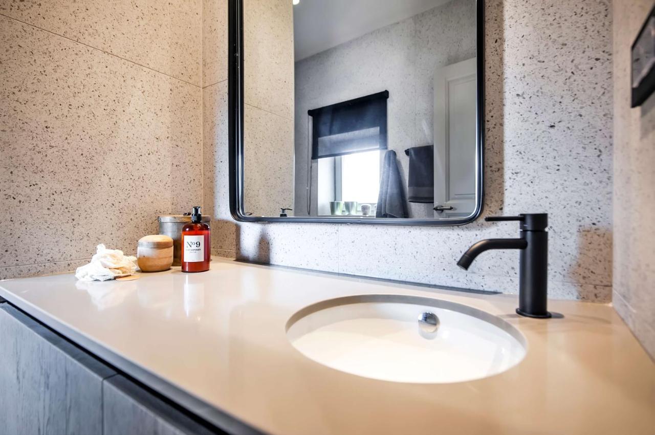 Campitelli Design Apartment Ровінь Екстер'єр фото