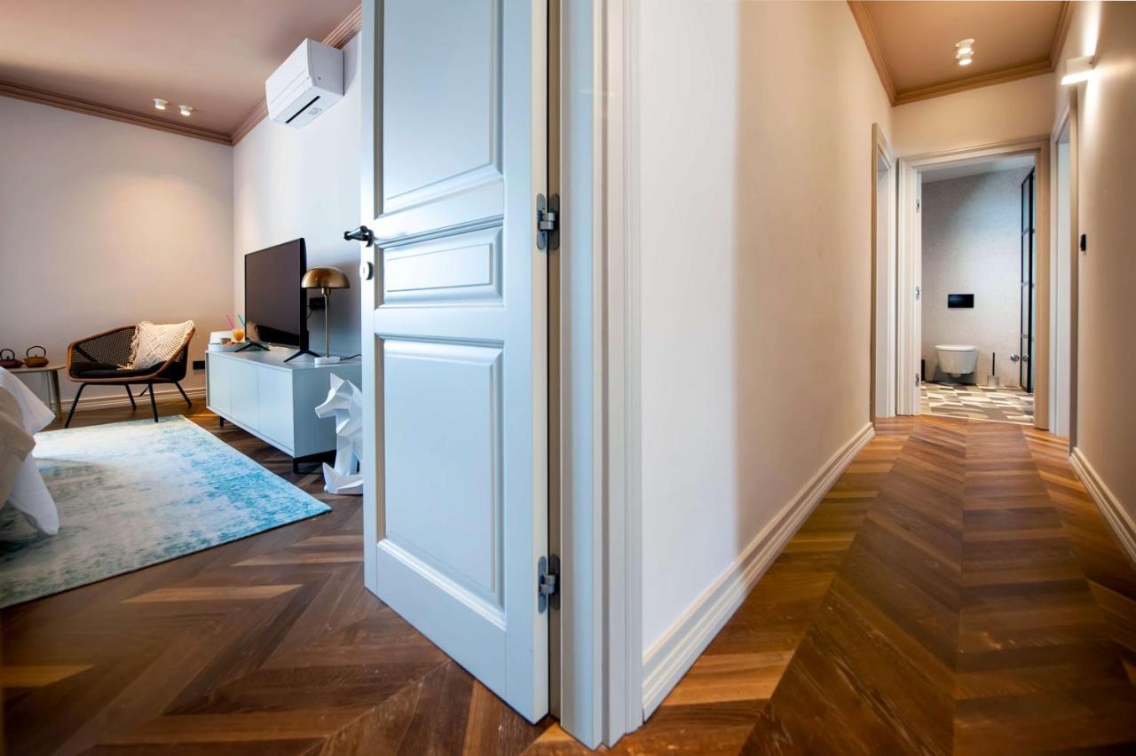 Campitelli Design Apartment Ровінь Екстер'єр фото