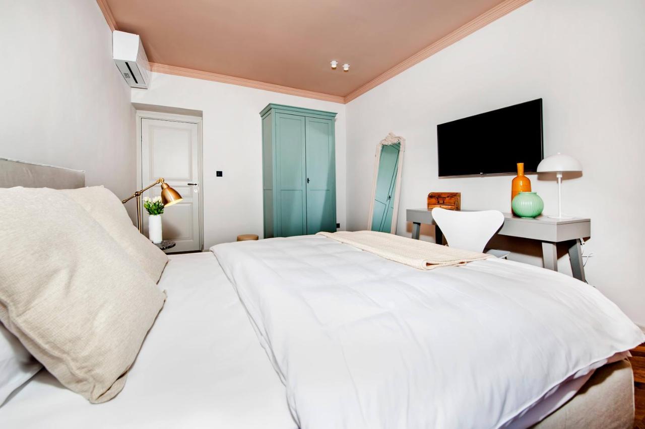 Campitelli Design Apartment Ровінь Екстер'єр фото