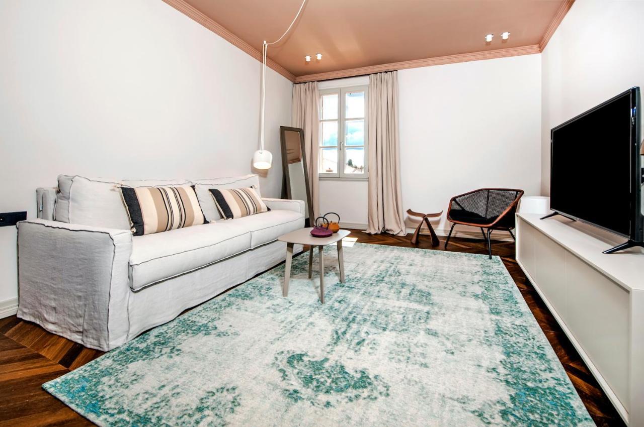 Campitelli Design Apartment Ровінь Екстер'єр фото